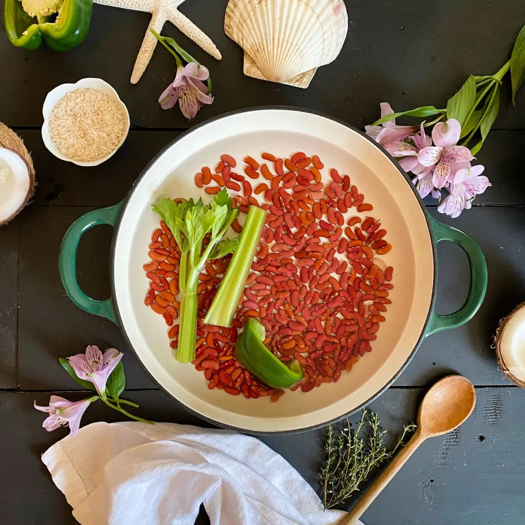 Kembalinya Rasa “Tertinggal”: Nostalgia Rasa Makanan Kaleng & Instan 90-an yang Kini Jadi Menu Chic Restoran Mahal